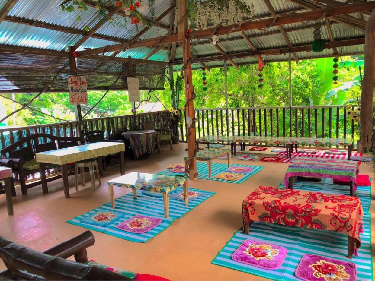 Paradise Budget Palawan Hostel 爱妮岛 外观 照片