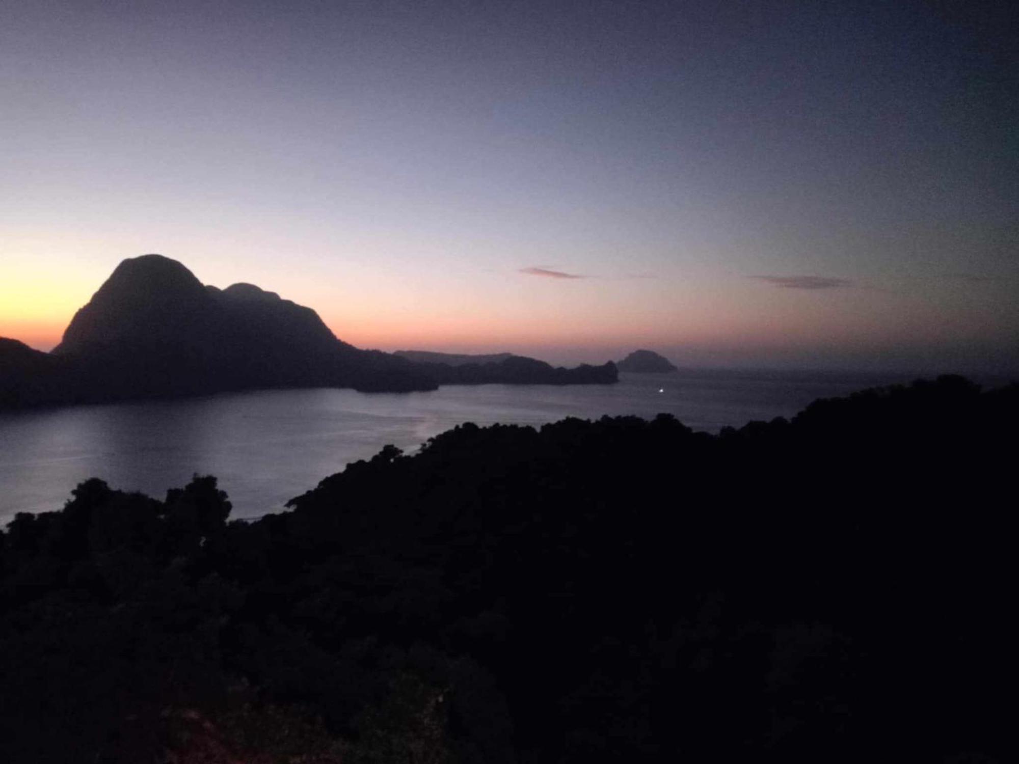 Paradise Budget Palawan Hostel 爱妮岛 外观 照片